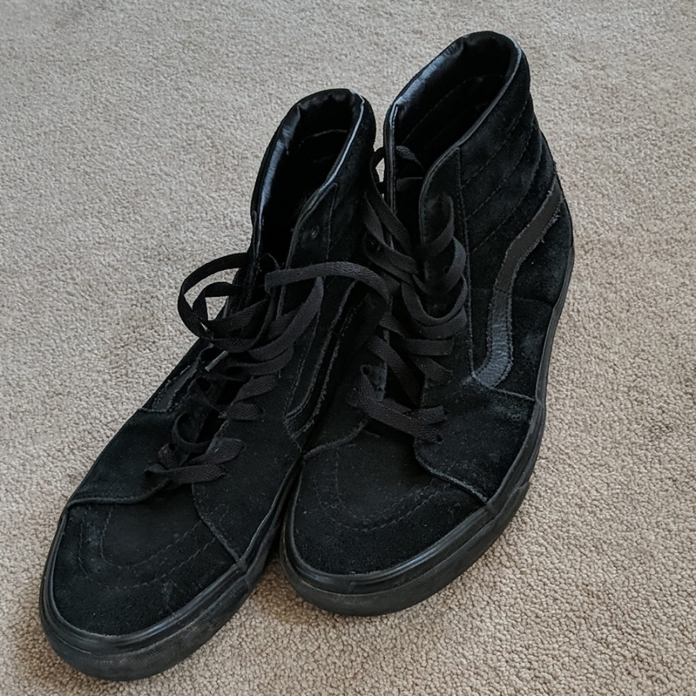Men Black Suede Vans